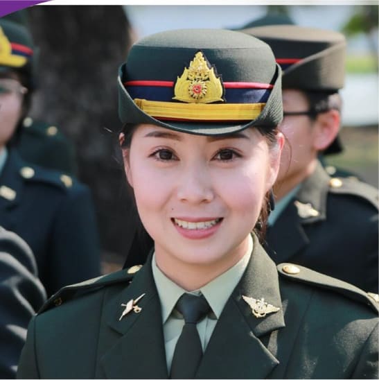 นิว - ร.ต.หญิงหัสยา บัวเพื่อน